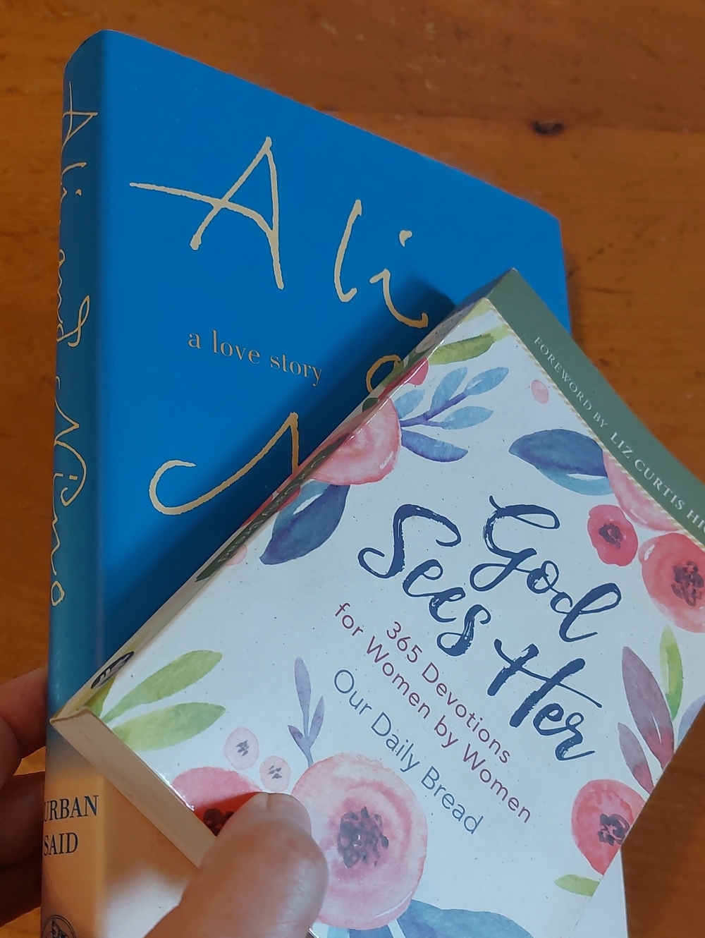 Fiction and Devotional Multi Book Bundle Ali and Nino and God Sees Her - Picture 4 of 5